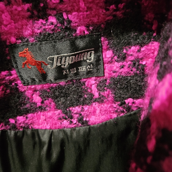 Women's Houndstooth Blazer Jacket in Hot Pink and Black With Black Trim - Picture 9 of 10